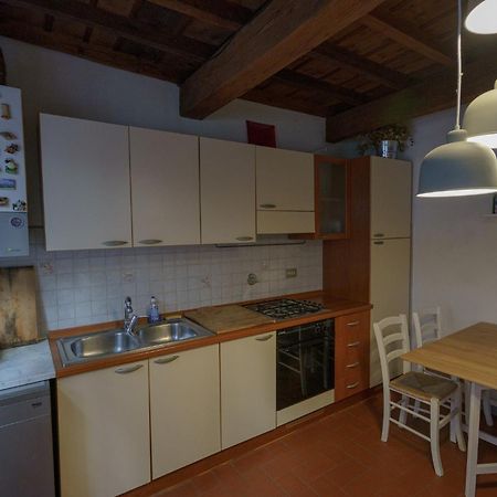 Traditional Florentine 1Br Apartment Close To Piazza Santa Croce فلورنس المظهر الخارجي الصورة